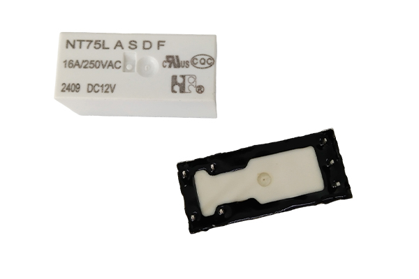 Can the design of magnetic latching relays adapt to the needs of high-density circuit boards?